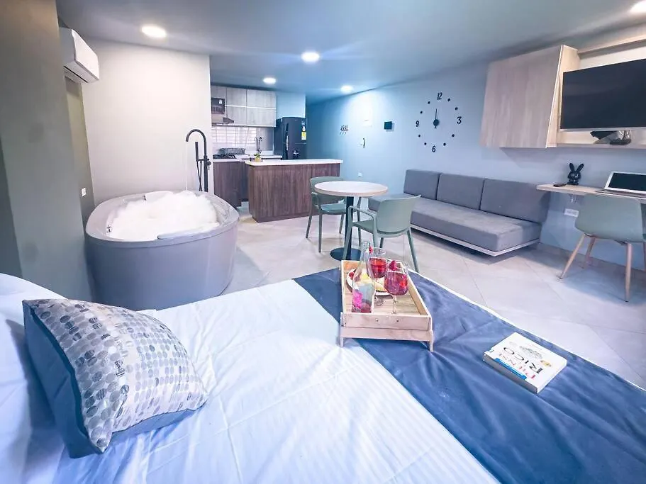 Loft Moderno Con Banera Medellin 1-03 contacts